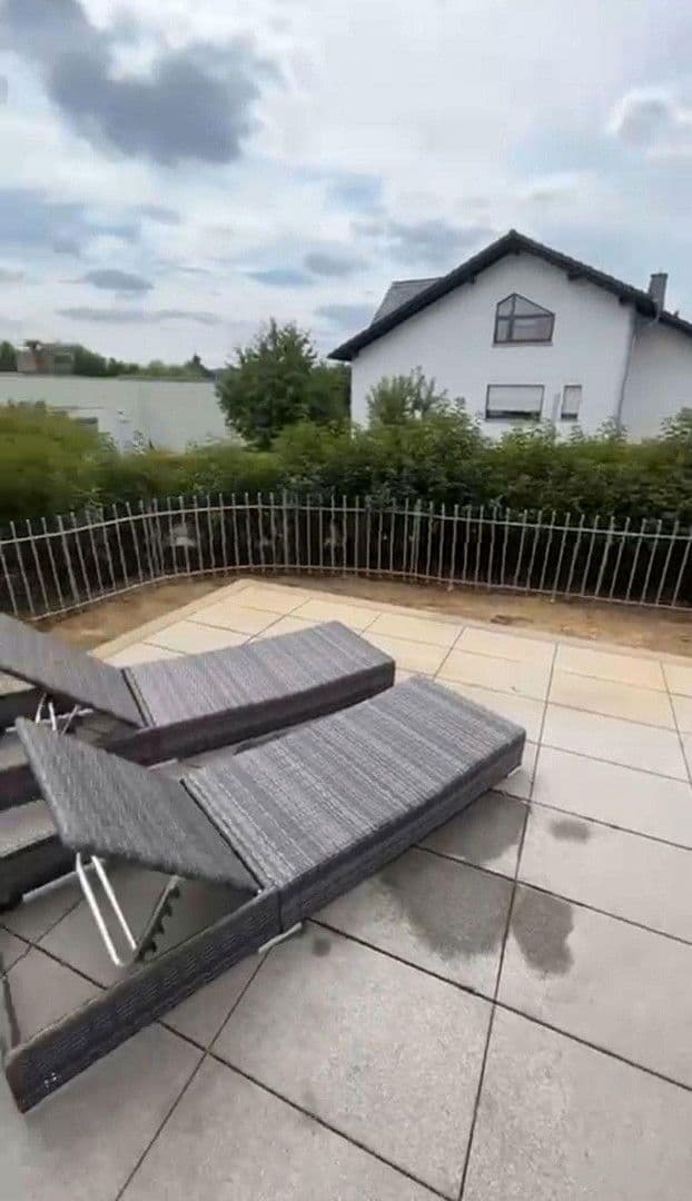 Pronájem bytu 3+1 93 m², Am Fleckenberg 1, Elz, Hessen Pronájem bytu 3+1 93 m², Am Fleckenberg 1, Elz, Hessen