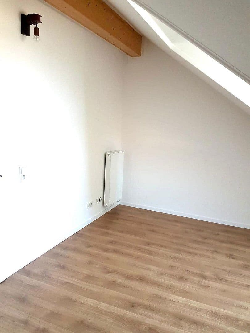 Pronájem domu 145 m², pozemek 483 m², Heimstraße, Alsdorf, Severní Porýní-Vestfálsko Pronájem domu 145 m², pozemek 483 m², Heimstraße, Alsdorf, Severní Porýní-Vestfálsko