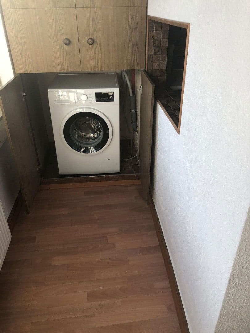 Pronájem bytu 20 m², Stuttgart, Bádensko-Württembersko Pronájem bytu 20 m², Stuttgart, Bádensko-Württembersko