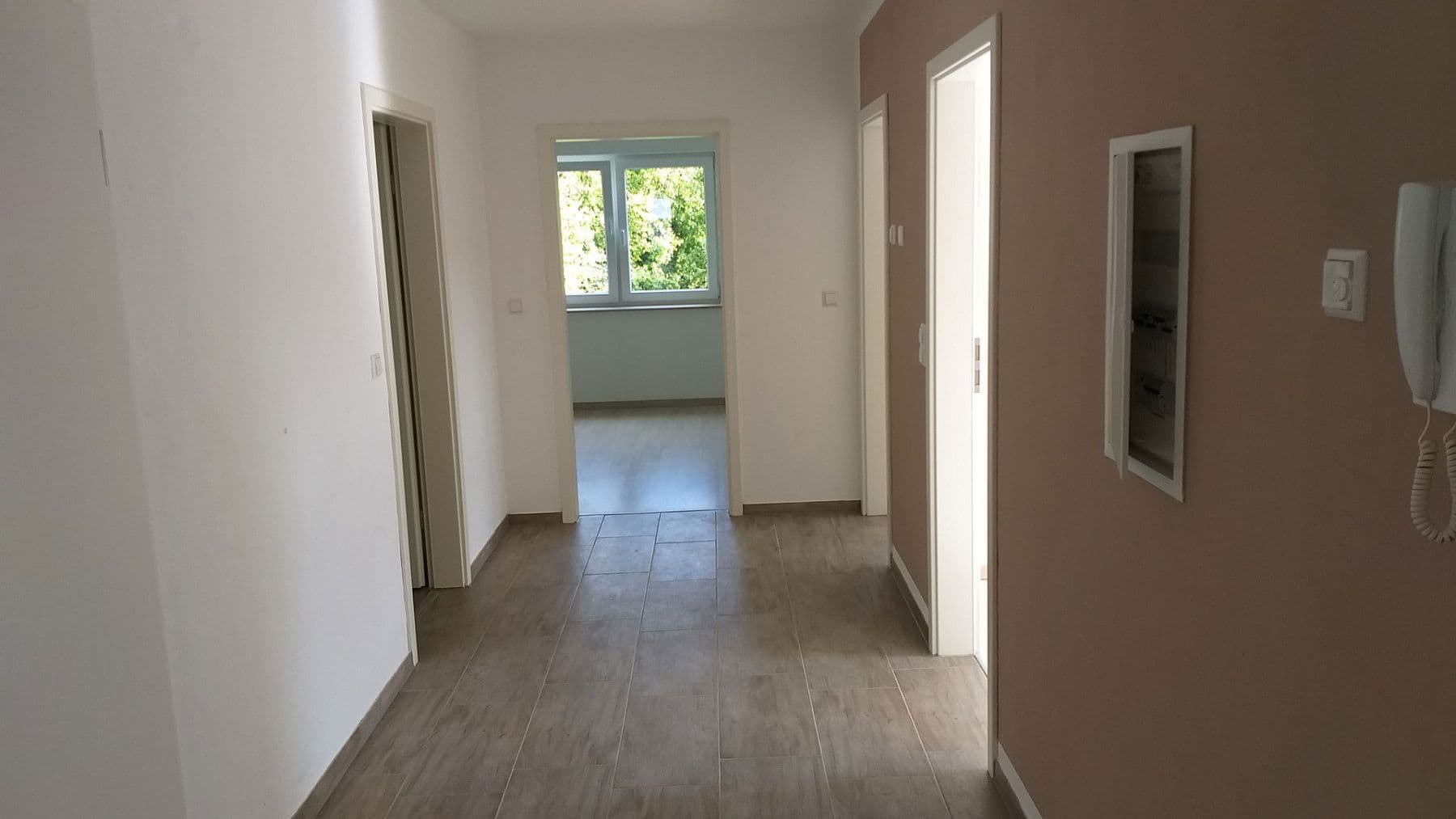 Pronájem bytu 3+1 60 m², Schwäbisch Gmünd, Bádensko-Württembersko Pronájem bytu 3+1 60 m², Schwäbisch Gmünd, Bádensko-Württembersko