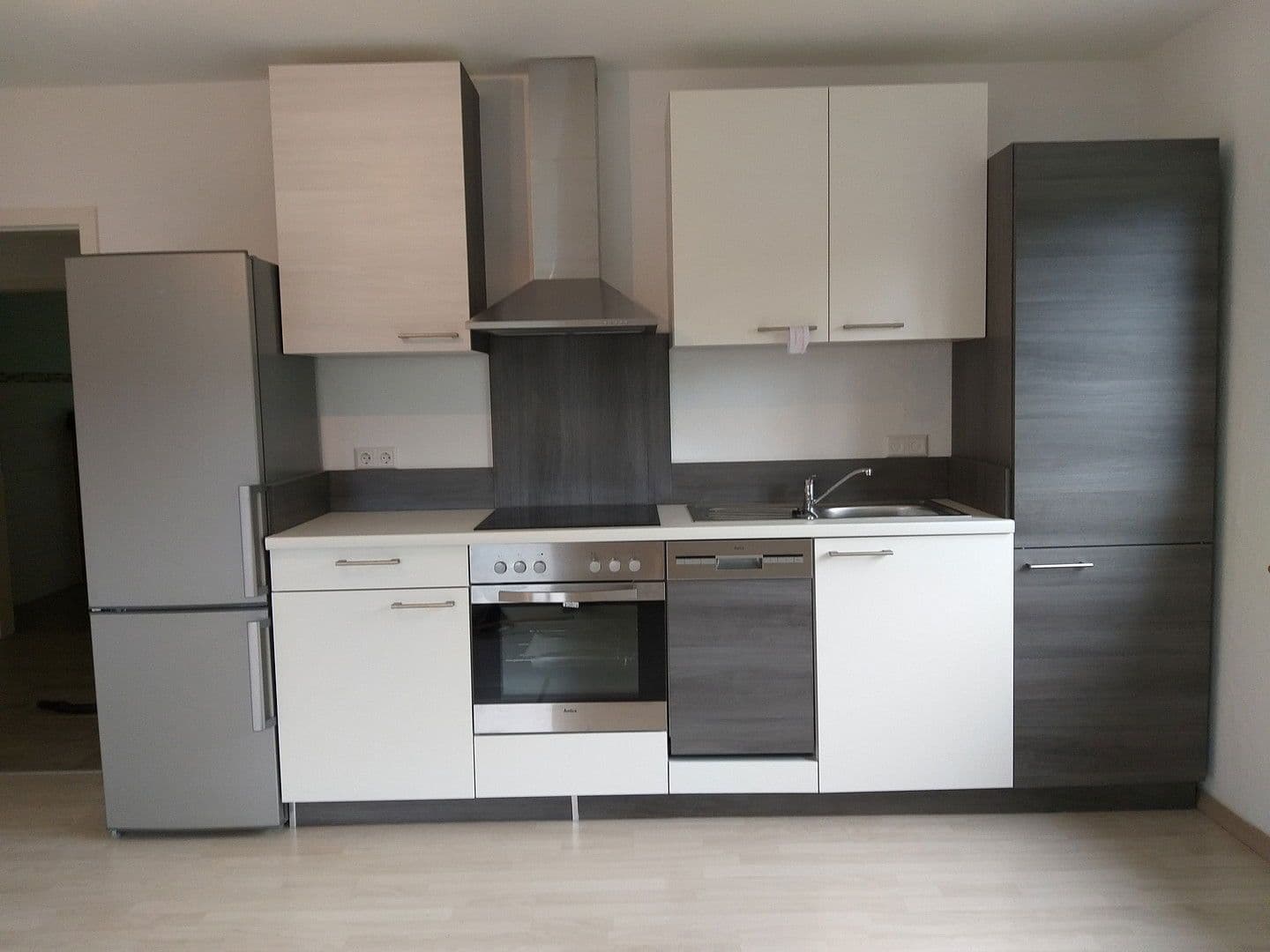 Pronájem bytu 3+1 60 m², Schwäbisch Gmünd, Bádensko-Württembersko Pronájem bytu 3+1 60 m², Schwäbisch Gmünd, Bádensko-Württembersko