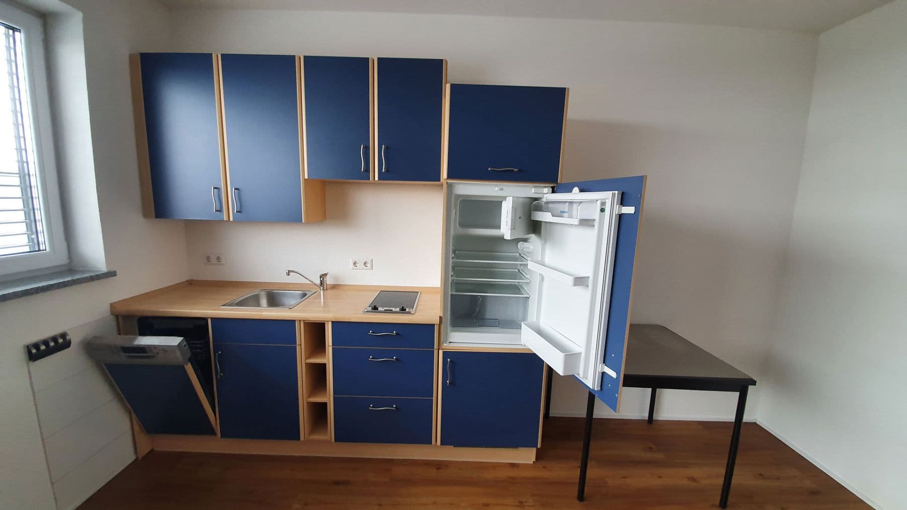 Pronájem kanceláře 345 m², Pfaffenweg 22, Neu-Ulm, Bavorsko Pronájem kanceláře 345 m², Pfaffenweg 22, Neu-Ulm, Bavorsko