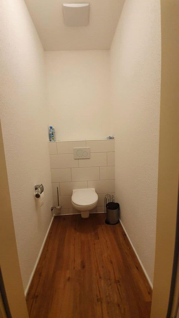 Pronájem kanceláře 345 m², Pfaffenweg 22, Neu-Ulm, Bavorsko Pronájem kanceláře 345 m², Pfaffenweg 22, Neu-Ulm, Bavorsko