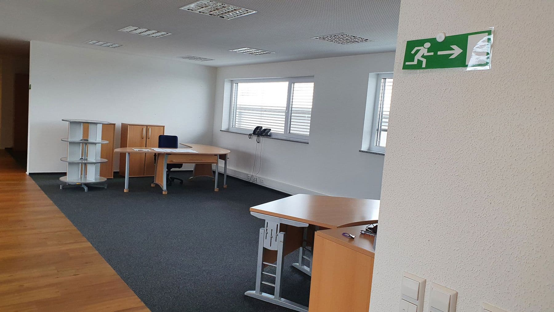 Pronájem kanceláře 345 m², Pfaffenweg 22, Neu-Ulm, Bavorsko Pronájem kanceláře 345 m², Pfaffenweg 22, Neu-Ulm, Bavorsko