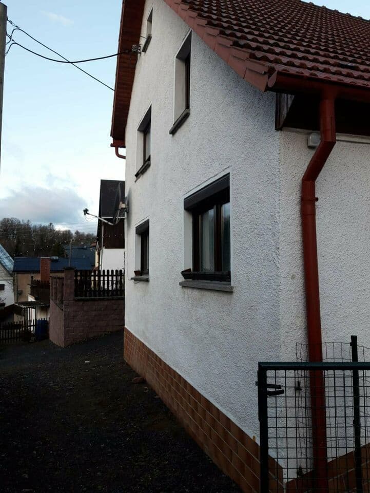 Pronájem domu 90 m², pozemek 370 m², Muldenthalstraße 17b, Großschirma, Sasko Pronájem domu 90 m², pozemek 370 m², Muldenthalstraße 17b, Großschirma, Sasko