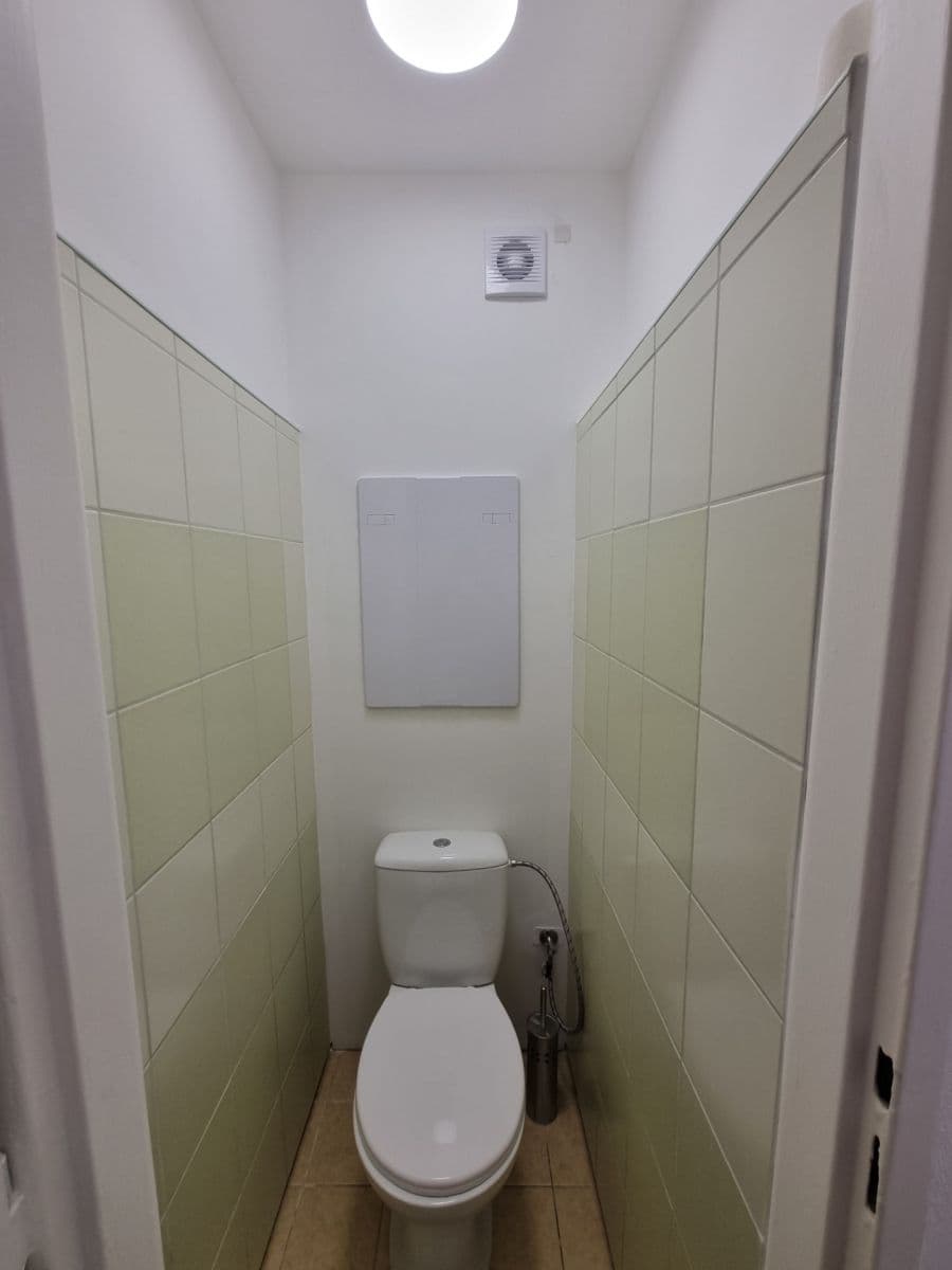 Pronájem bytu 1+1 40 m², Bukovany, Karlovarský kraj Pronájem bytu 1+1 40 m², Bukovany, Karlovarský kraj
