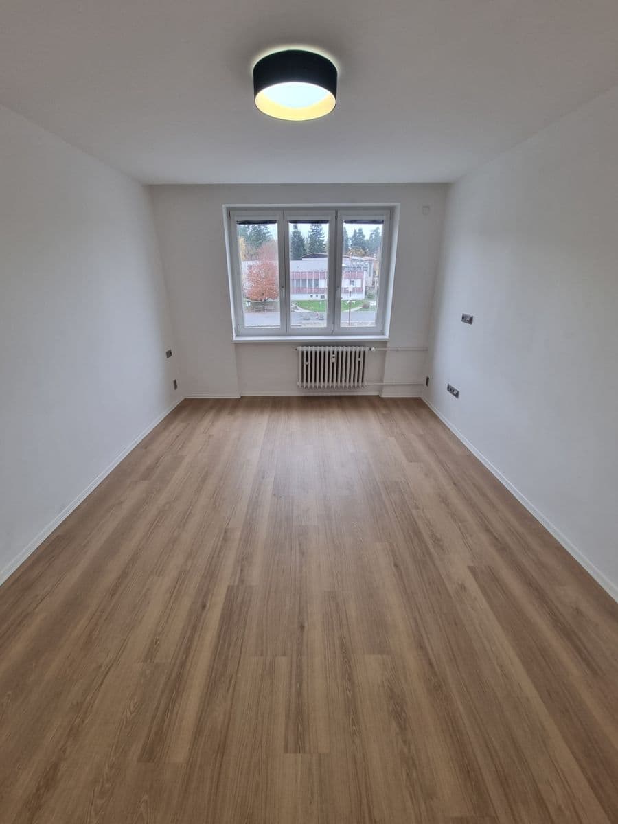 Pronájem bytu 1+1 40 m², Bukovany, Karlovarský kraj Pronájem bytu 1+1 40 m², Bukovany, Karlovarský kraj