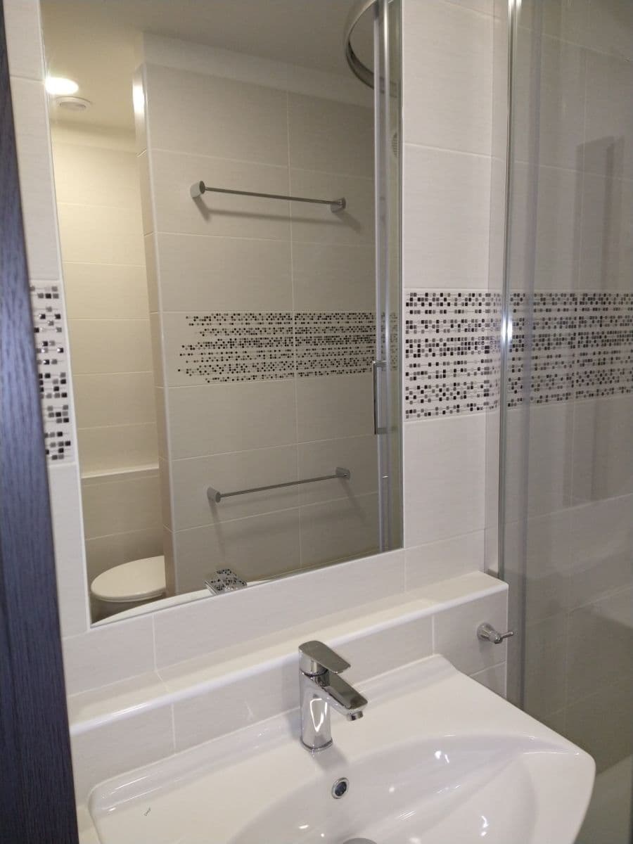 Pronájem bytu 2+kk 34 m², nábřeží Závodu míru, Pardubice, Pardubický kraj Pronájem bytu 2+kk 34 m², nábřeží Závodu míru, Pardubice, Pardubický kraj