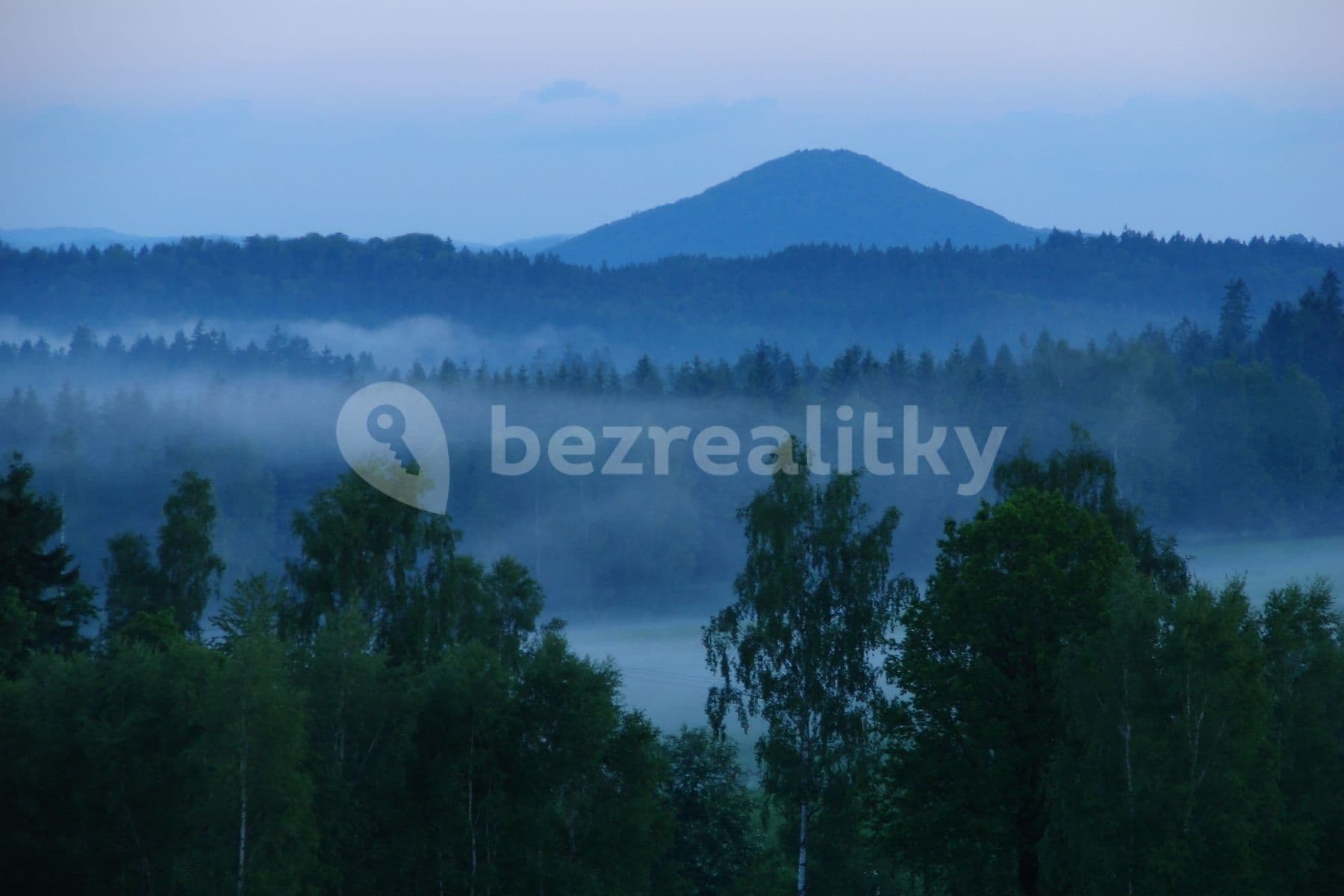Pronájem bytu 1+1 30 m², Staré Křečany, Ústecký kraj Pronájem bytu 1+1 30 m², Staré Křečany, Ústecký kraj