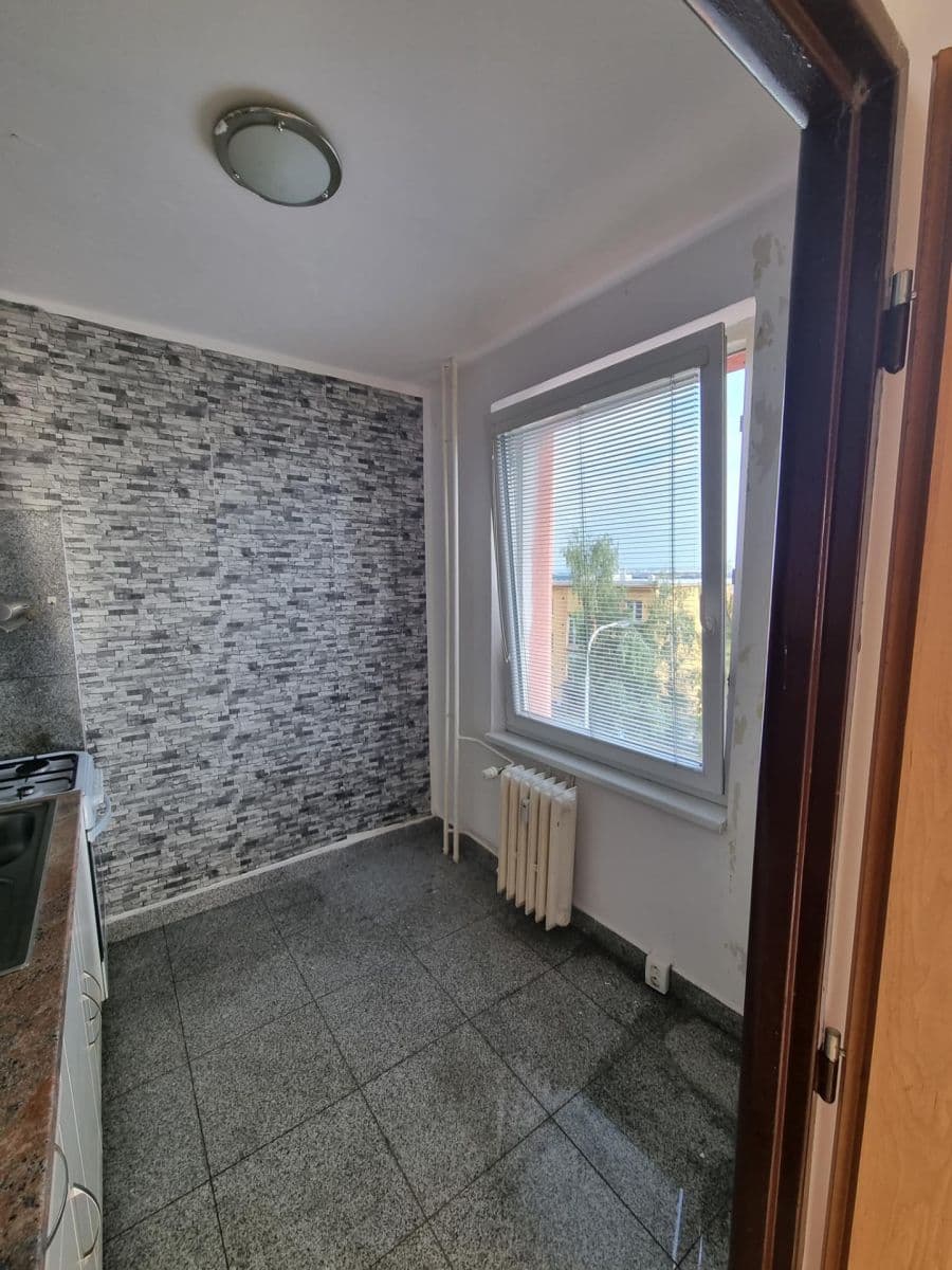 Pronájem bytu 2+1 40 m², Písečná, Praha, Praha Pronájem bytu 2+1 40 m², Písečná, Praha, Praha