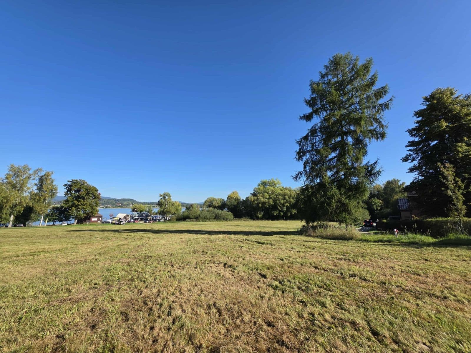 Prodej pozemku 4.441 m², Černá v Pošumaví, Jihočeský kraj Prodej pozemku 4.441 m², Černá v Pošumaví, Jihočeský kraj