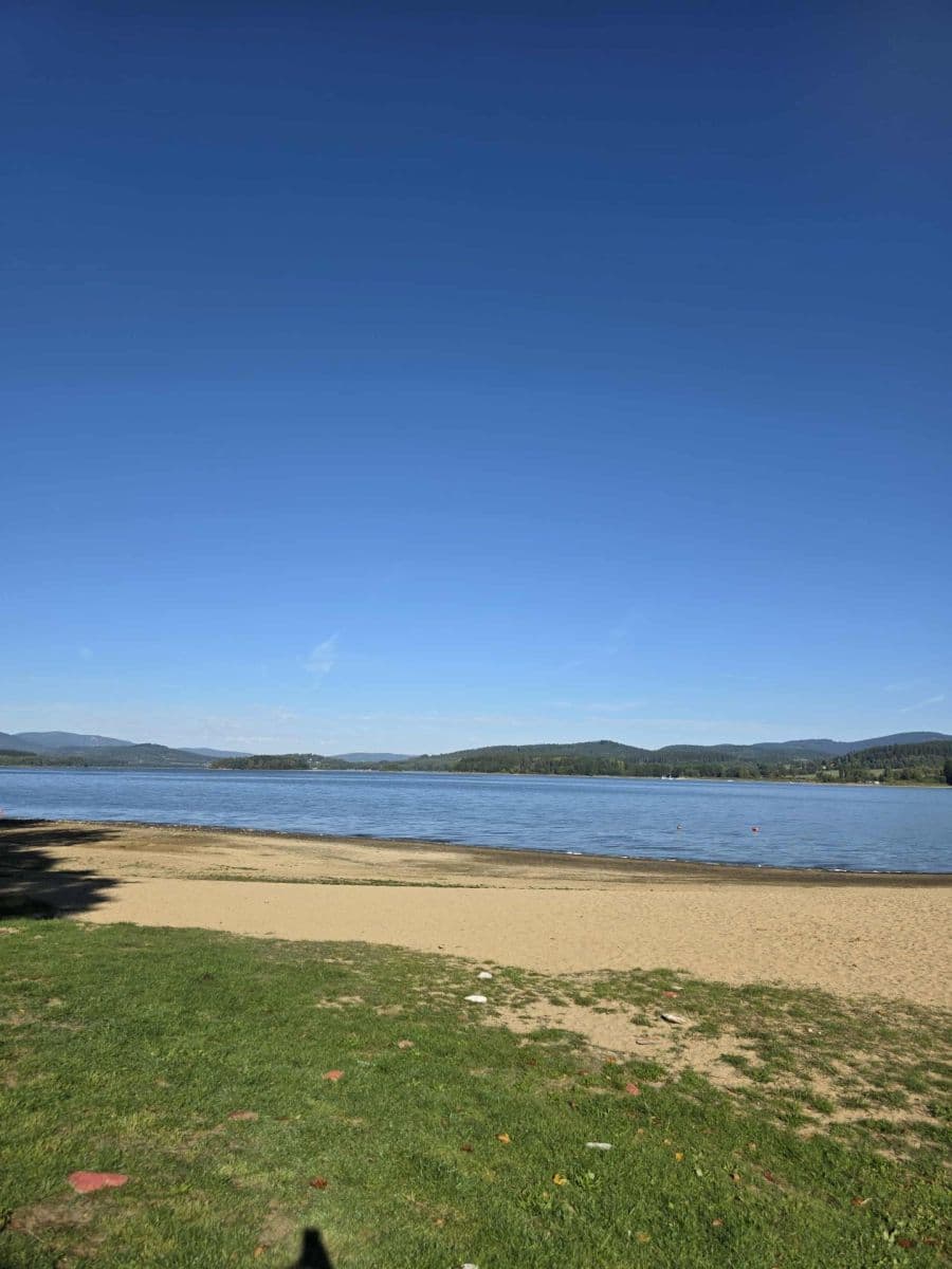 Prodej pozemku 4.441 m², Černá v Pošumaví, Jihočeský kraj Prodej pozemku 4.441 m², Černá v Pošumaví, Jihočeský kraj