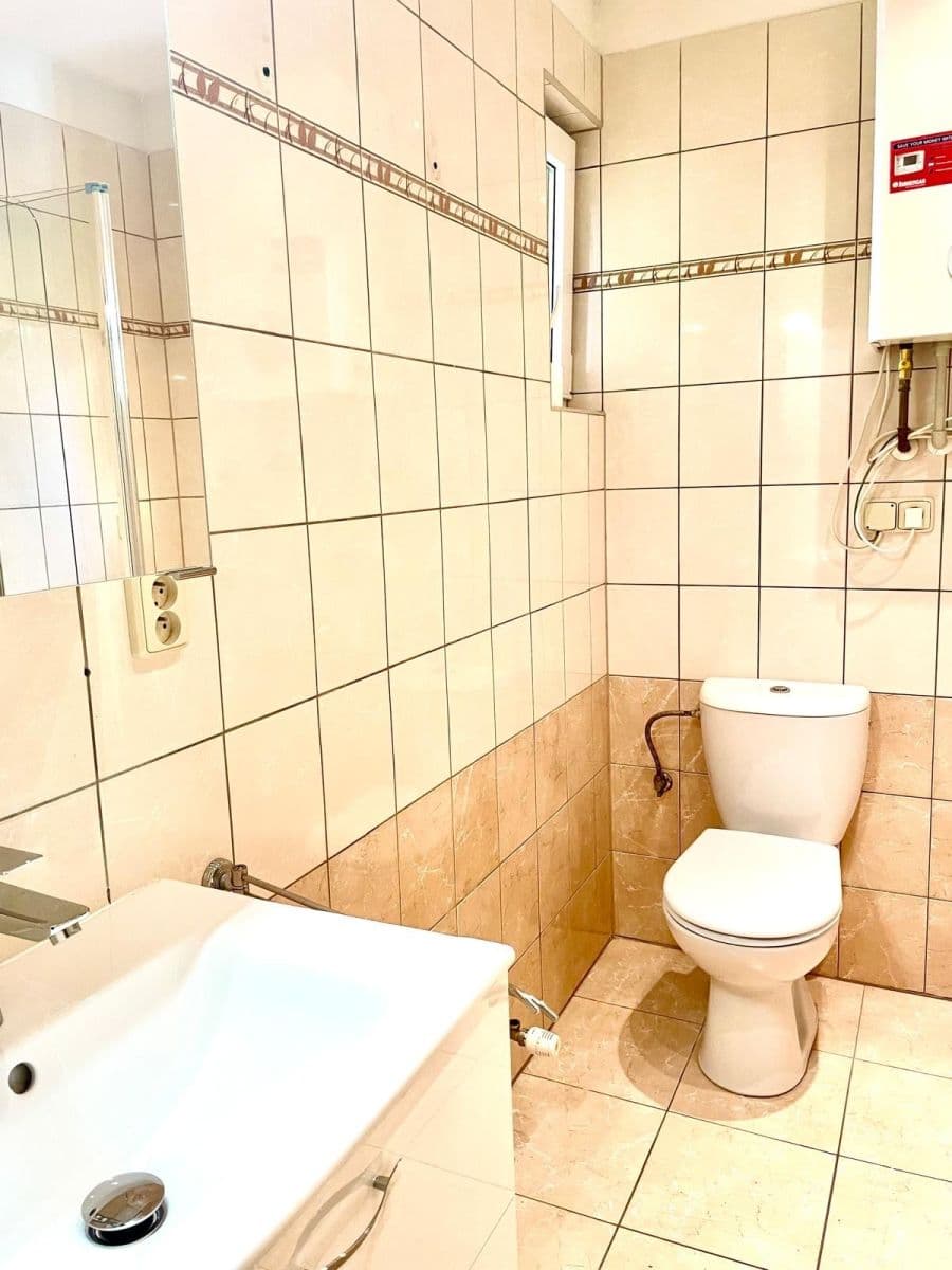 Pronájem bytu 3+1 80 m², Staškova, Liberec, Liberecký kraj Pronájem bytu 3+1 80 m², Staškova, Liberec, Liberecký kraj