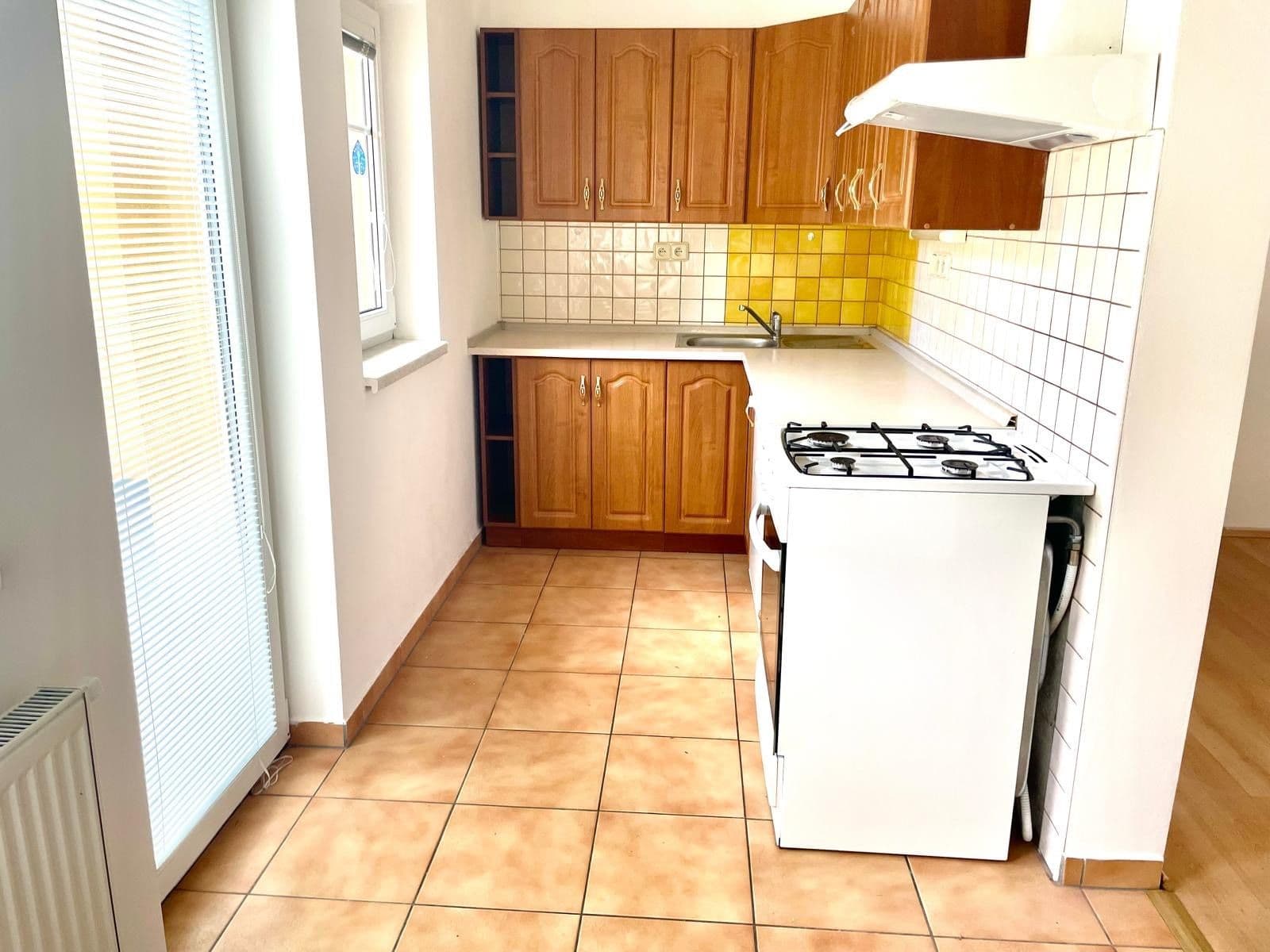 Pronájem bytu 3+1 80 m², Staškova, Liberec, Liberecký kraj Pronájem bytu 3+1 80 m², Staškova, Liberec, Liberecký kraj