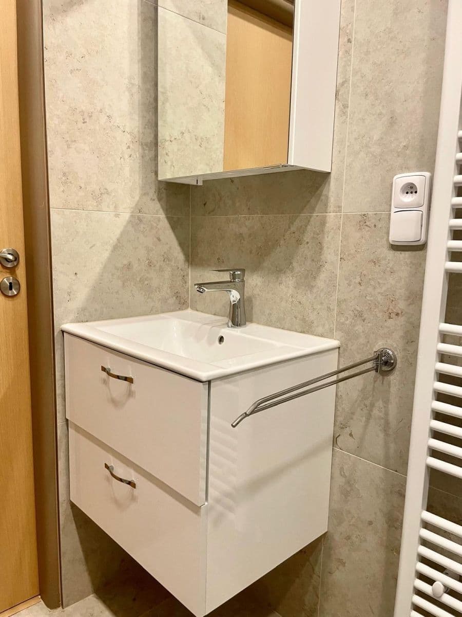 Pronájem bytu 3+kk 80 m², Staškova, Liberec, Liberecký kraj Pronájem bytu 3+kk 80 m², Staškova, Liberec, Liberecký kraj