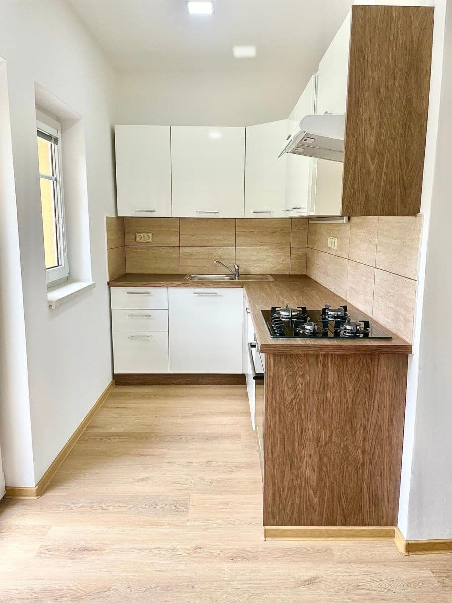 Pronájem bytu 3+kk 80 m², Staškova, Liberec, Liberecký kraj Pronájem bytu 3+kk 80 m², Staškova, Liberec, Liberecký kraj