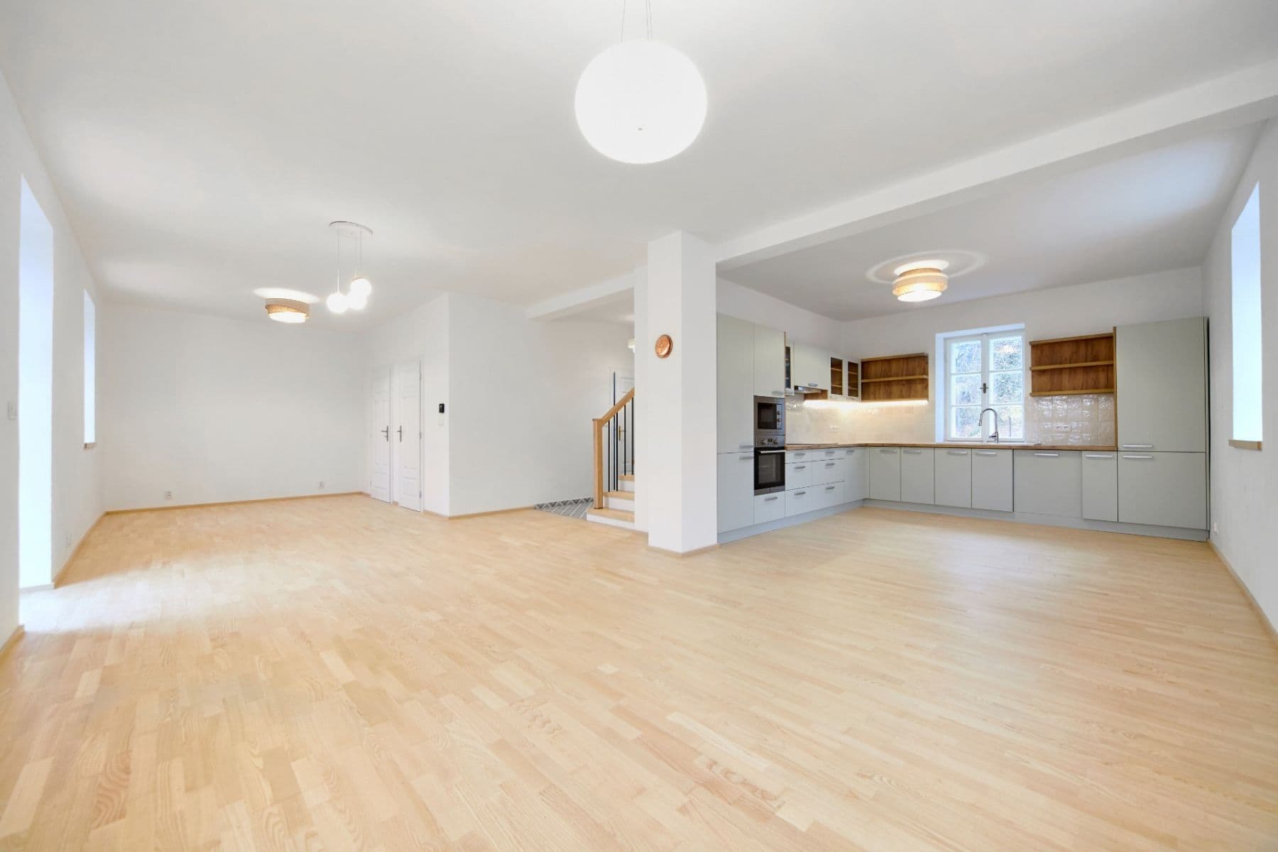 Prodej domu 159 m², pozemek 337 m², Velké Popovice, Středočeský kraj Prodej domu 159 m², pozemek 337 m², Velké Popovice, Středočeský kraj