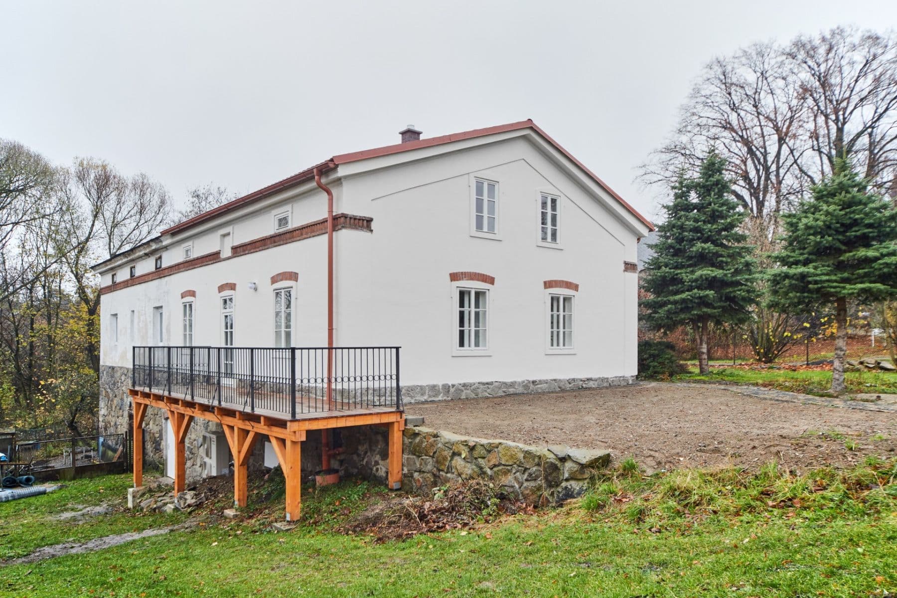 Prodej domu 159 m², pozemek 337 m², Velké Popovice, Středočeský kraj Prodej domu 159 m², pozemek 337 m², Velké Popovice, Středočeský kraj