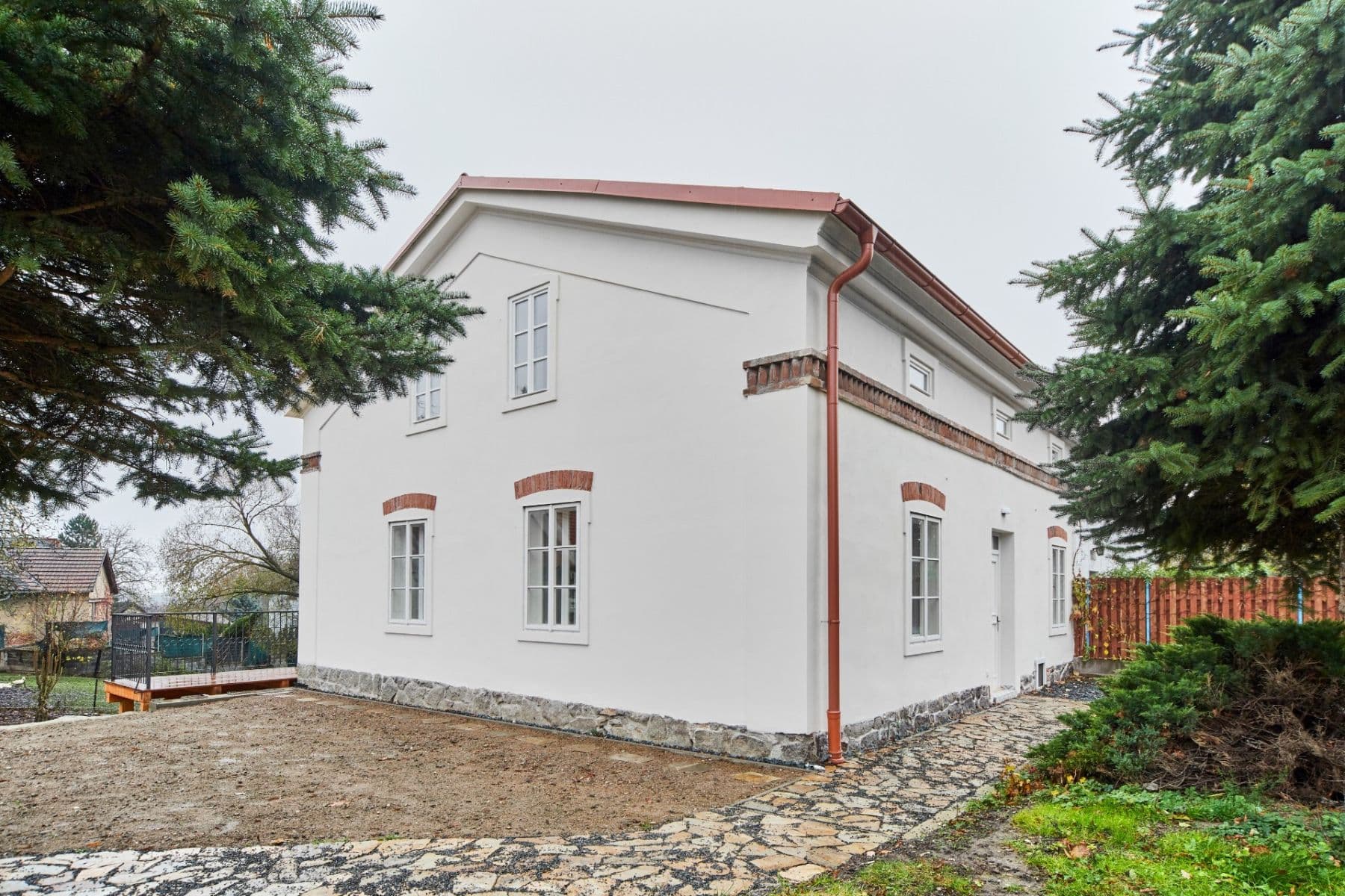 Prodej domu 159 m², pozemek 337 m², Velké Popovice, Středočeský kraj Prodej domu 159 m², pozemek 337 m², Velké Popovice, Středočeský kraj