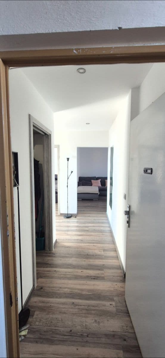 Pronájem bytu 3+1 71 m², Nábřeží, Napajedla, Zlínský kraj Pronájem bytu 3+1 71 m², Nábřeží, Napajedla, Zlínský kraj