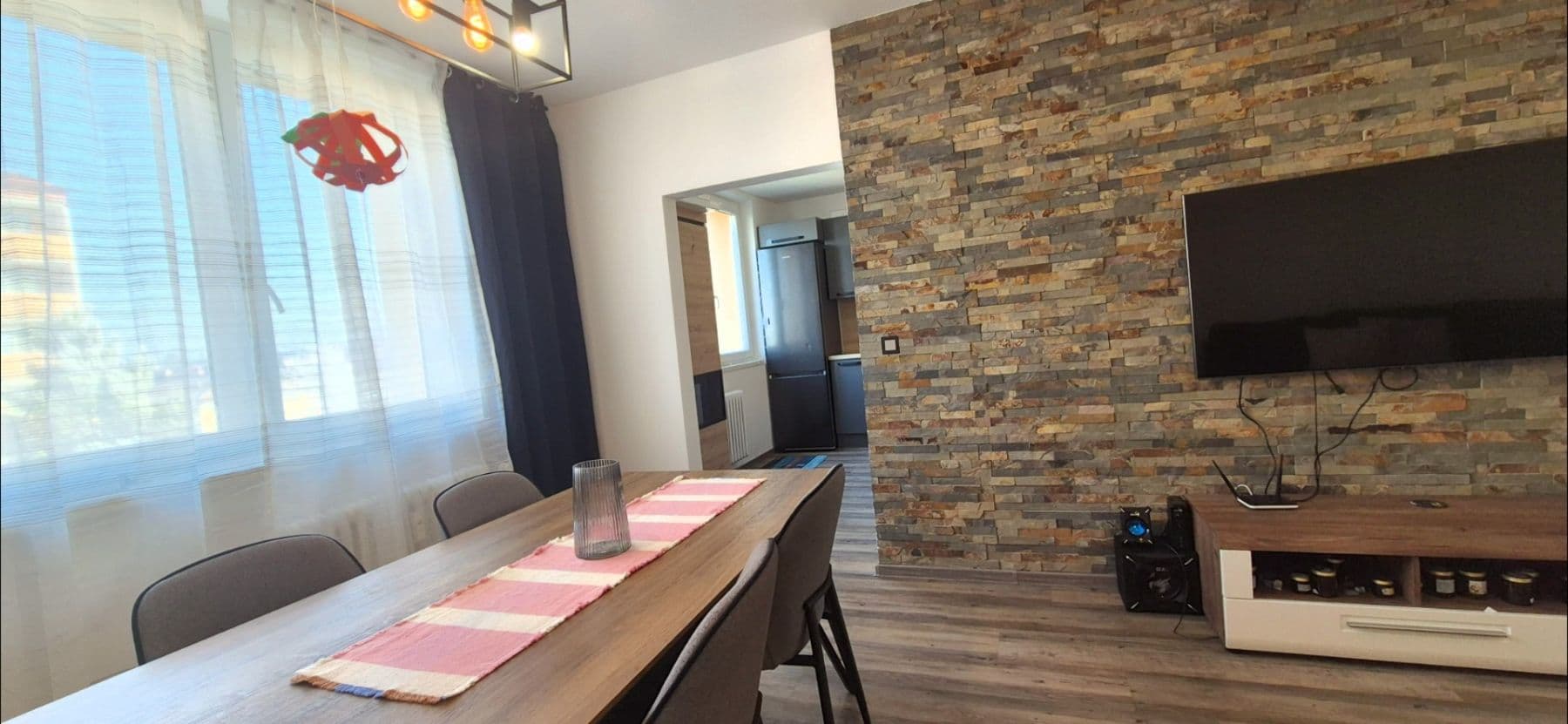 Pronájem bytu 3+1 71 m², Nábřeží, Napajedla, Zlínský kraj Pronájem bytu 3+1 71 m², Nábřeží, Napajedla, Zlínský kraj