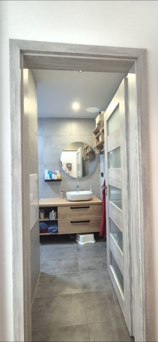 Pronájem bytu 3+1 71 m², Nábřeží, Napajedla, Zlínský kraj Pronájem bytu 3+1 71 m², Nábřeží, Napajedla, Zlínský kraj