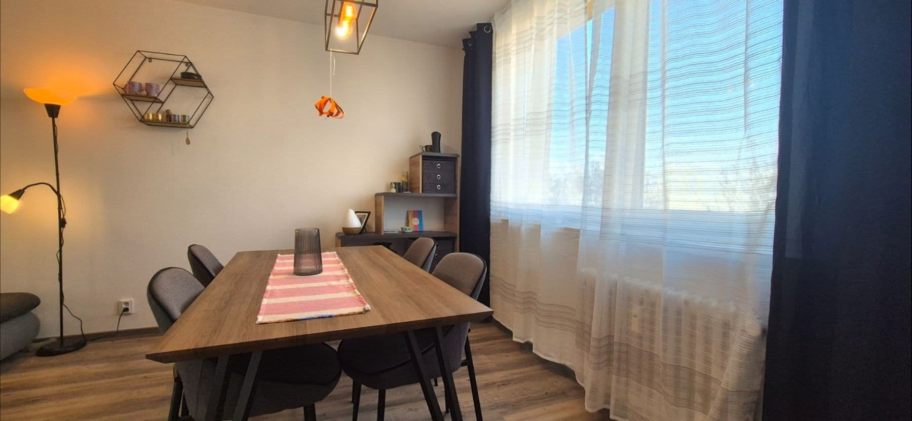 Pronájem bytu 3+1 71 m², Nábřeží, Napajedla, Zlínský kraj Pronájem bytu 3+1 71 m², Nábřeží, Napajedla, Zlínský kraj