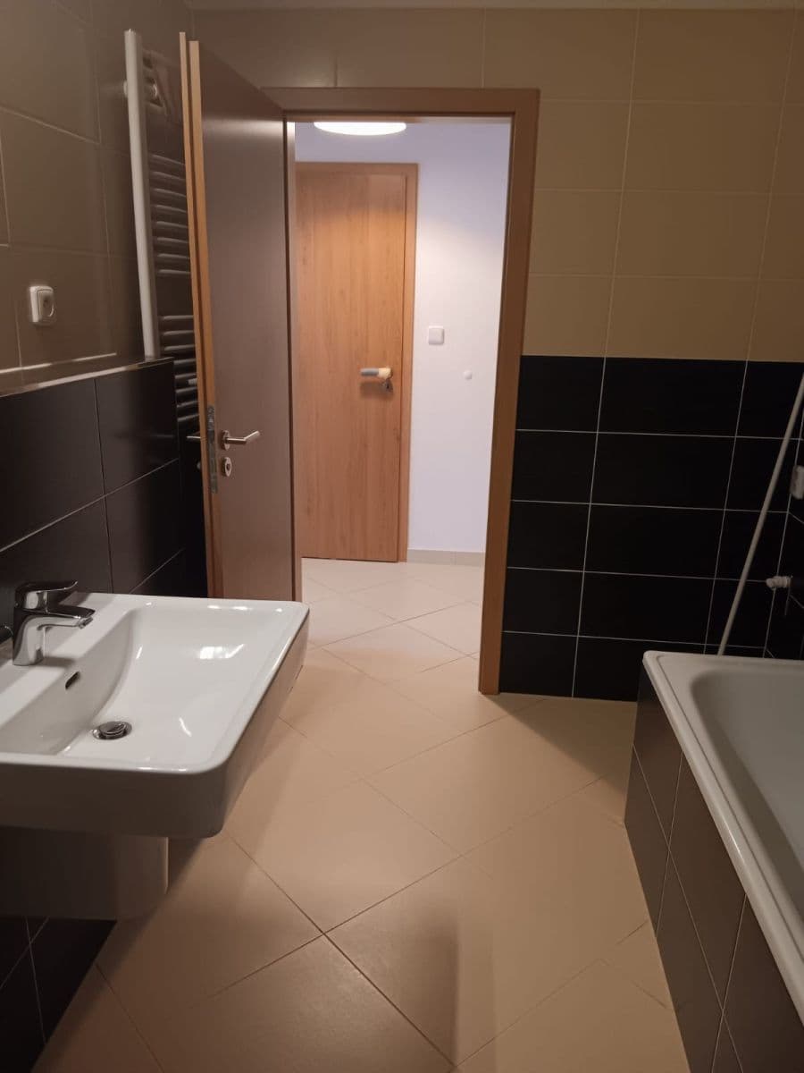Pronájem bytu 2+kk 58 m², Honzíkova, Praha, Praha Pronájem bytu 2+kk 58 m², Honzíkova, Praha, Praha