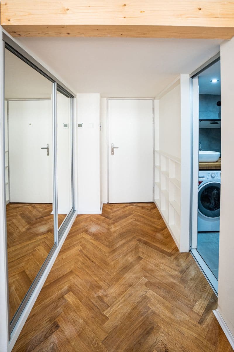 Pronájem bytu 1+kk 30 m², Přemyslovská, Praha, Praha Pronájem bytu 1+kk 30 m², Přemyslovská, Praha, Praha