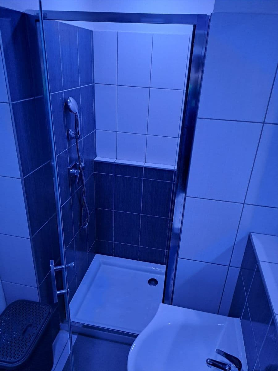 Pronájem bytu 60 m², Na Drážce, Pardubice, Pardubický kraj Pronájem bytu 60 m², Na Drážce, Pardubice, Pardubický kraj