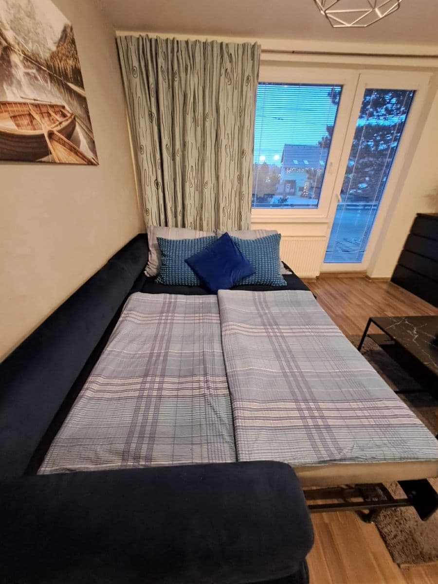 Pronájem bytu 60 m², Na Drážce, Pardubice, Pardubický kraj Pronájem bytu 60 m², Na Drážce, Pardubice, Pardubický kraj