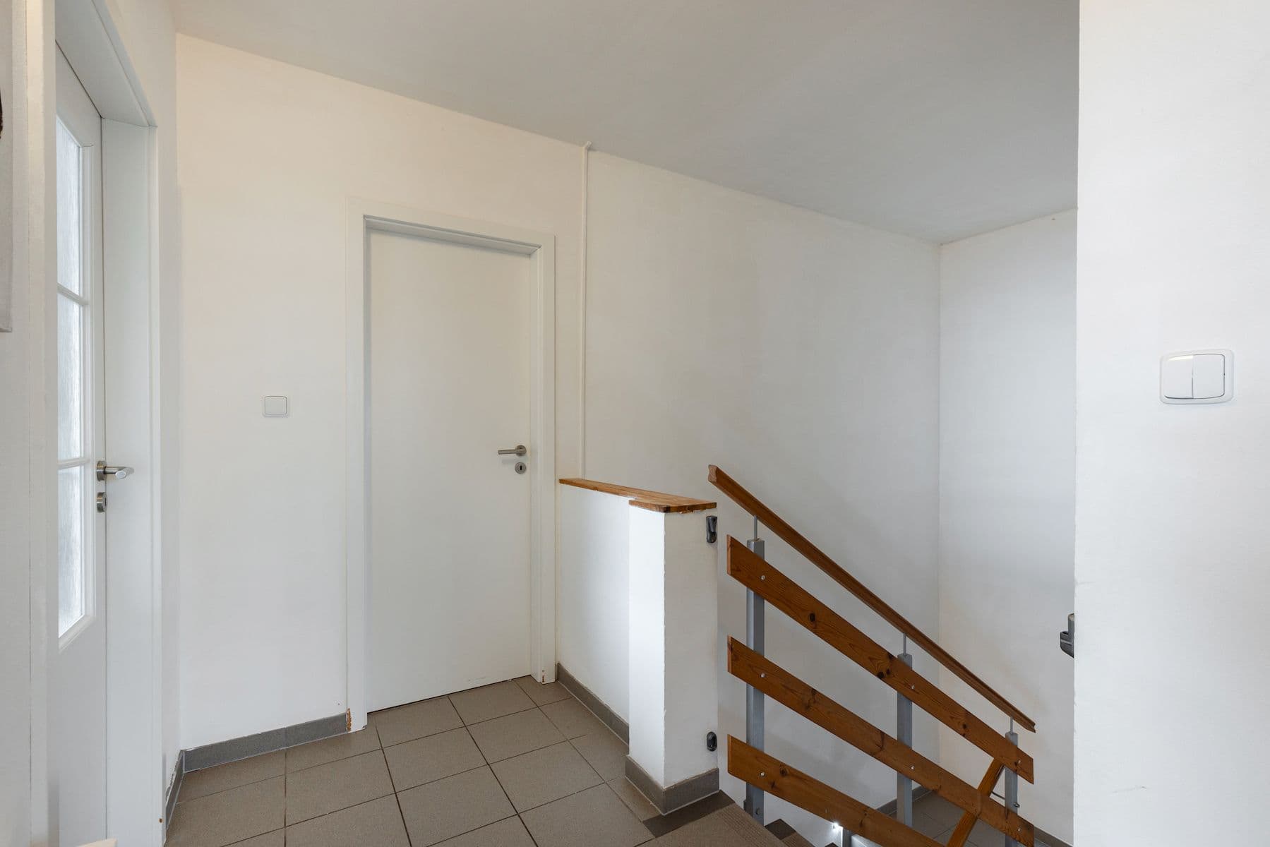 Prodej bytu 4+1 129 m², K Vidouši, Unhošť, Středočeský kraj Prodej bytu 4+1 129 m², K Vidouši, Unhošť, Středočeský kraj