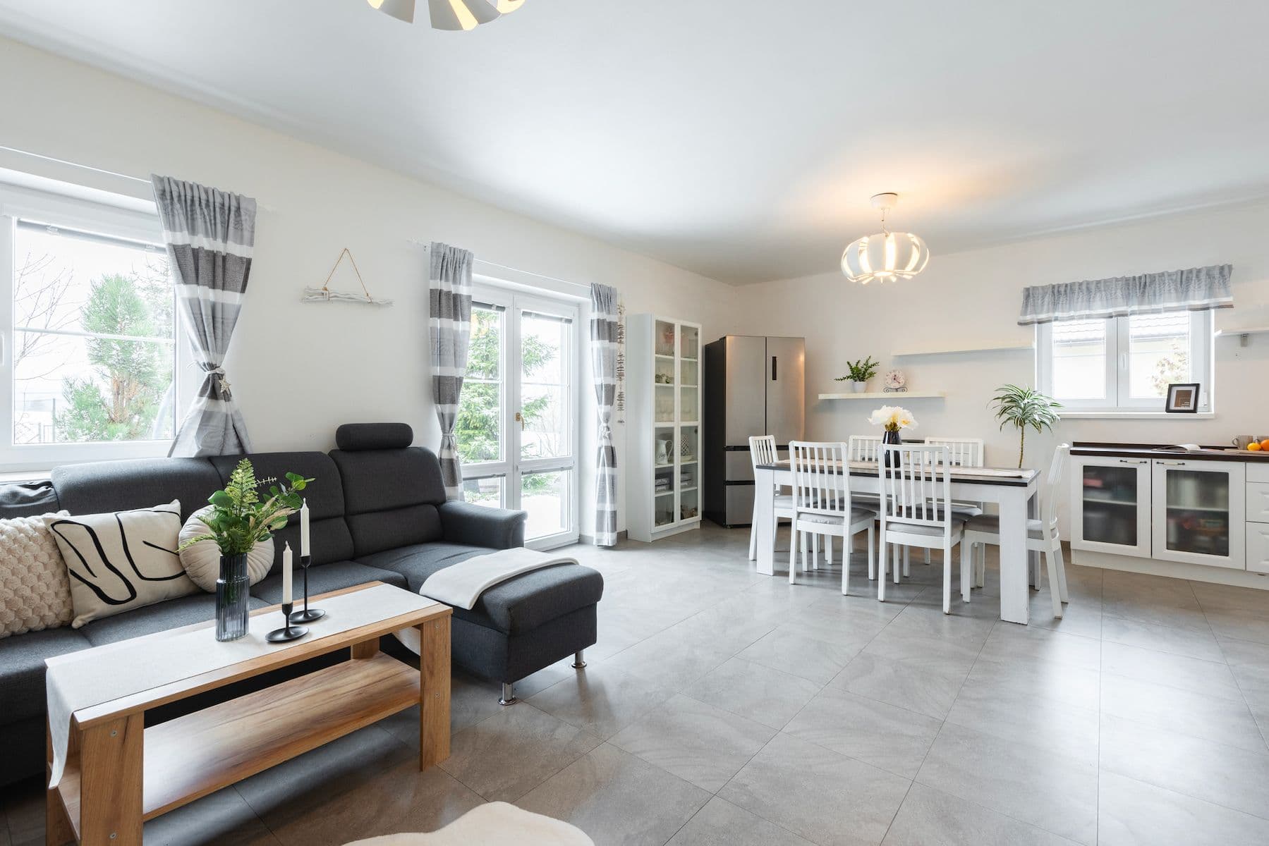 Prodej bytu 4+1 129 m², K Vidouši, Unhošť, Středočeský kraj Prodej bytu 4+1 129 m², K Vidouši, Unhošť, Středočeský kraj