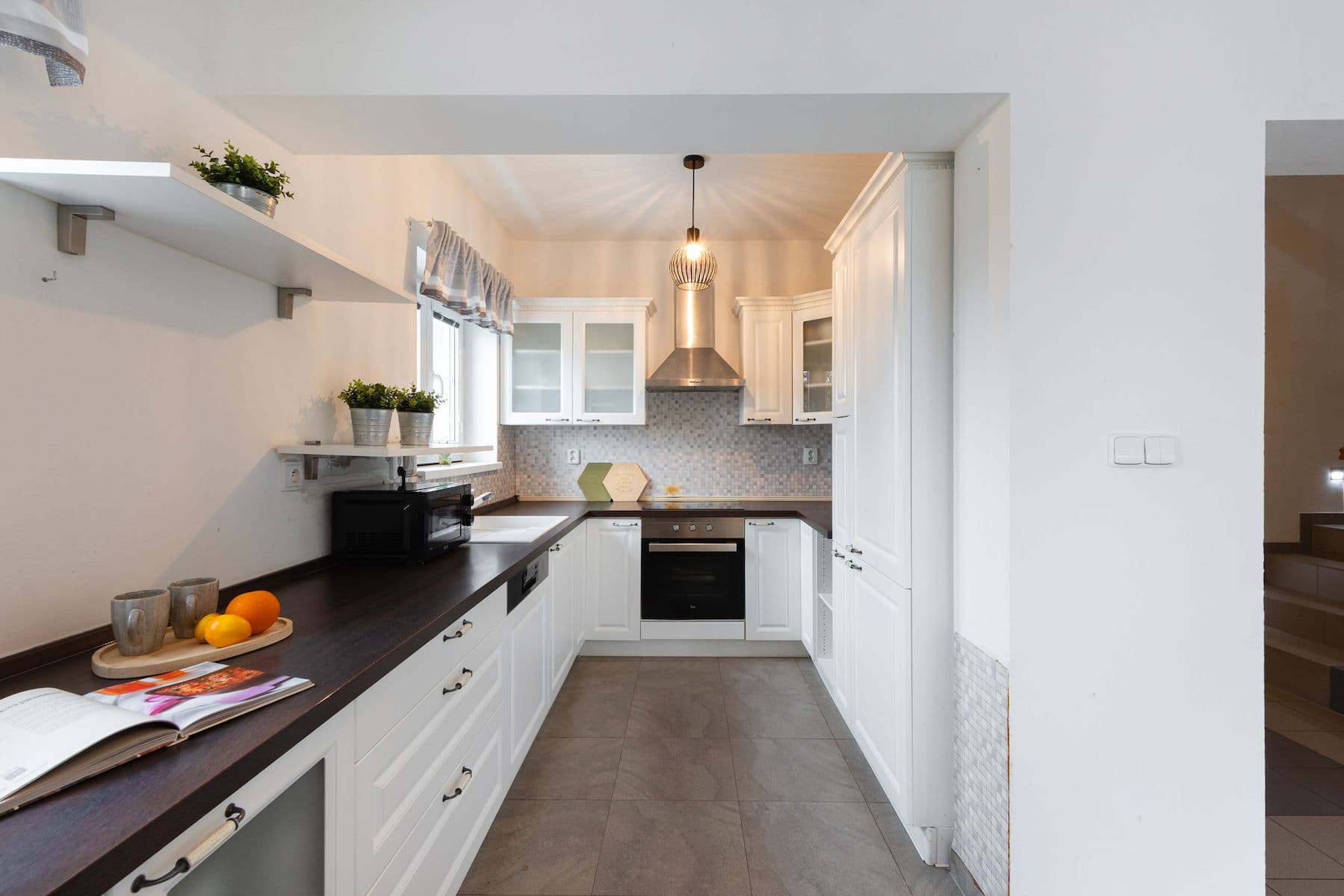 Prodej bytu 4+1 129 m², K Vidouši, Unhošť, Středočeský kraj Prodej bytu 4+1 129 m², K Vidouši, Unhošť, Středočeský kraj