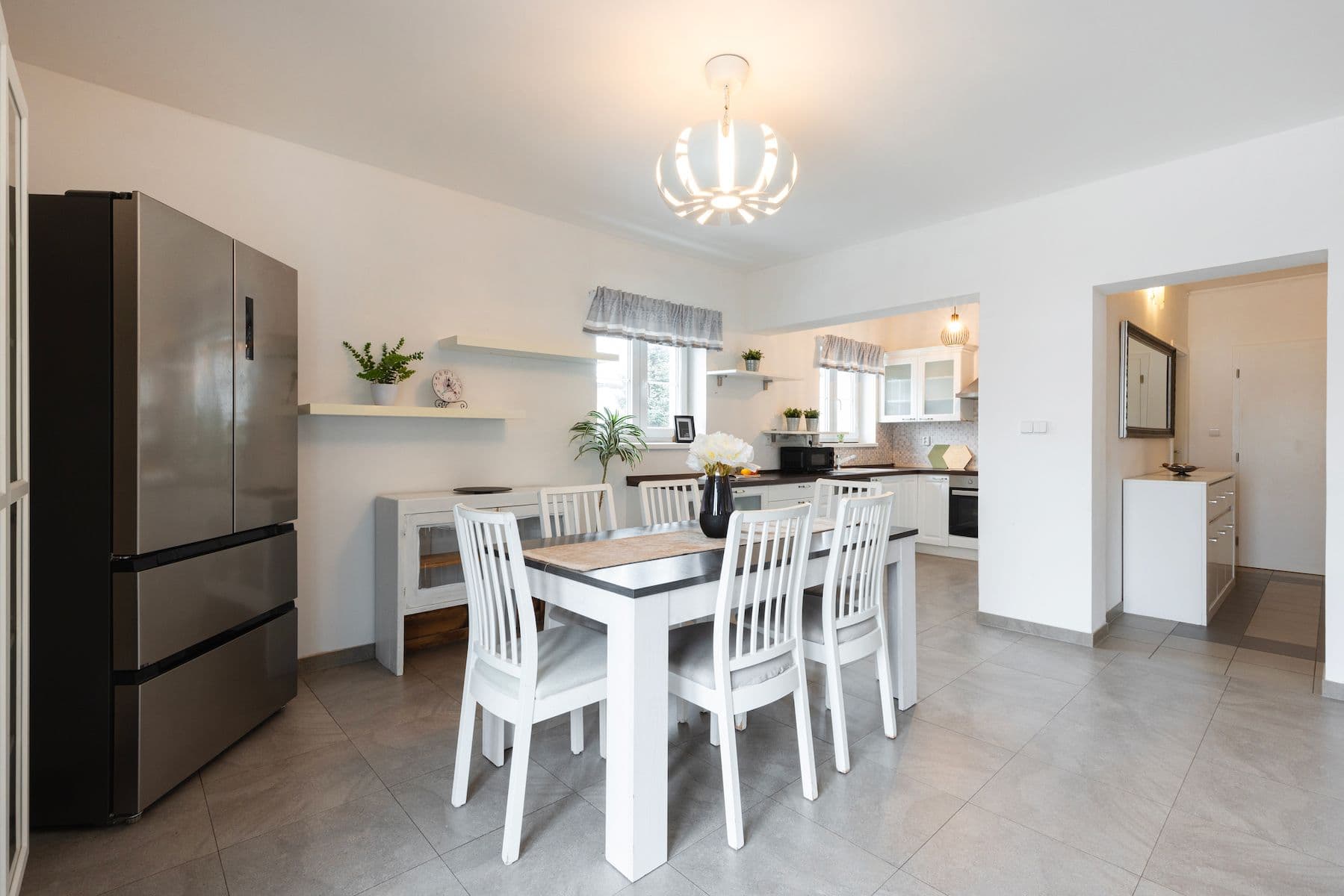 Prodej bytu 4+1 129 m², K Vidouši, Unhošť, Středočeský kraj Prodej bytu 4+1 129 m², K Vidouši, Unhošť, Středočeský kraj