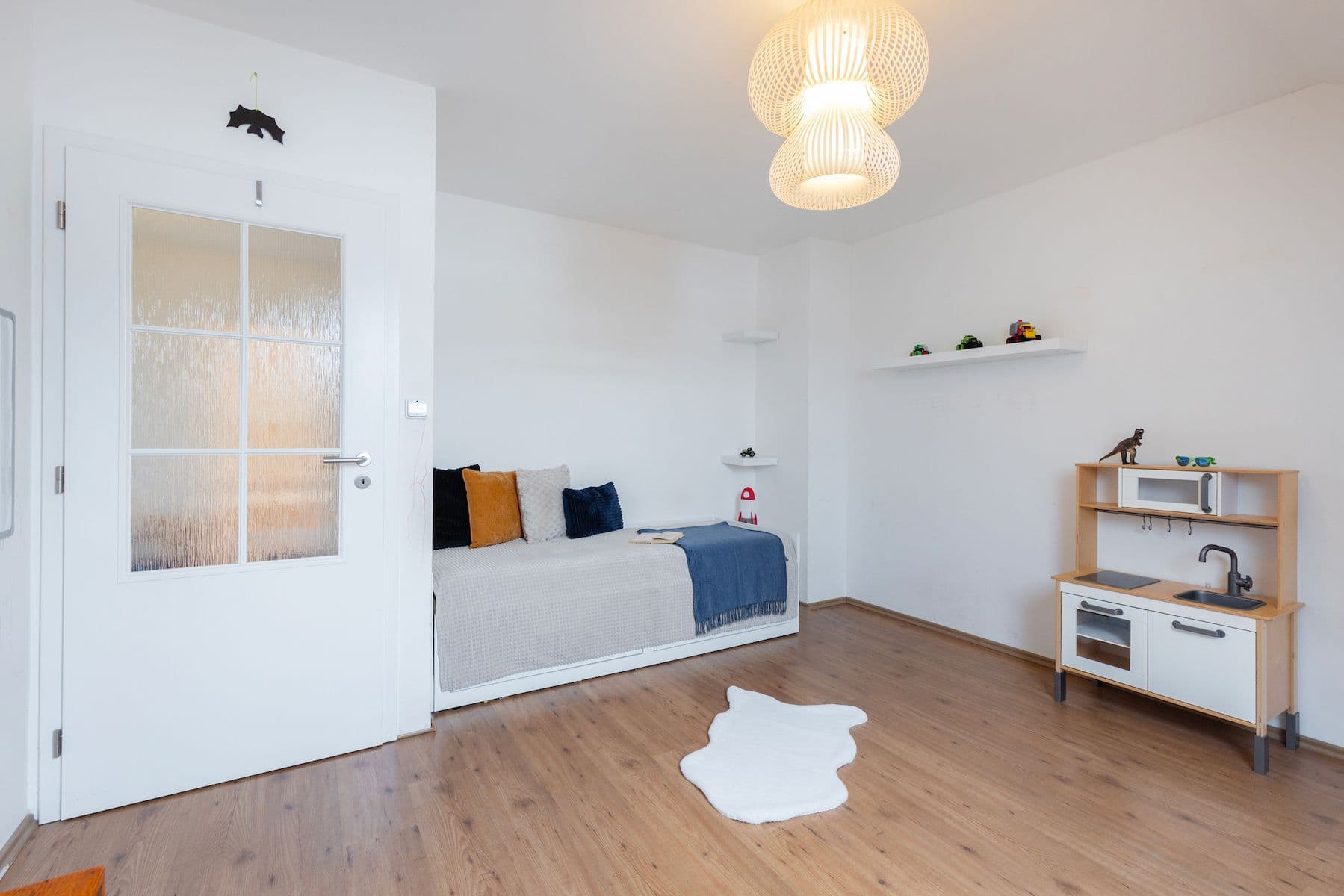 Prodej bytu 4+1 129 m², K Vidouši, Unhošť, Středočeský kraj Prodej bytu 4+1 129 m², K Vidouši, Unhošť, Středočeský kraj