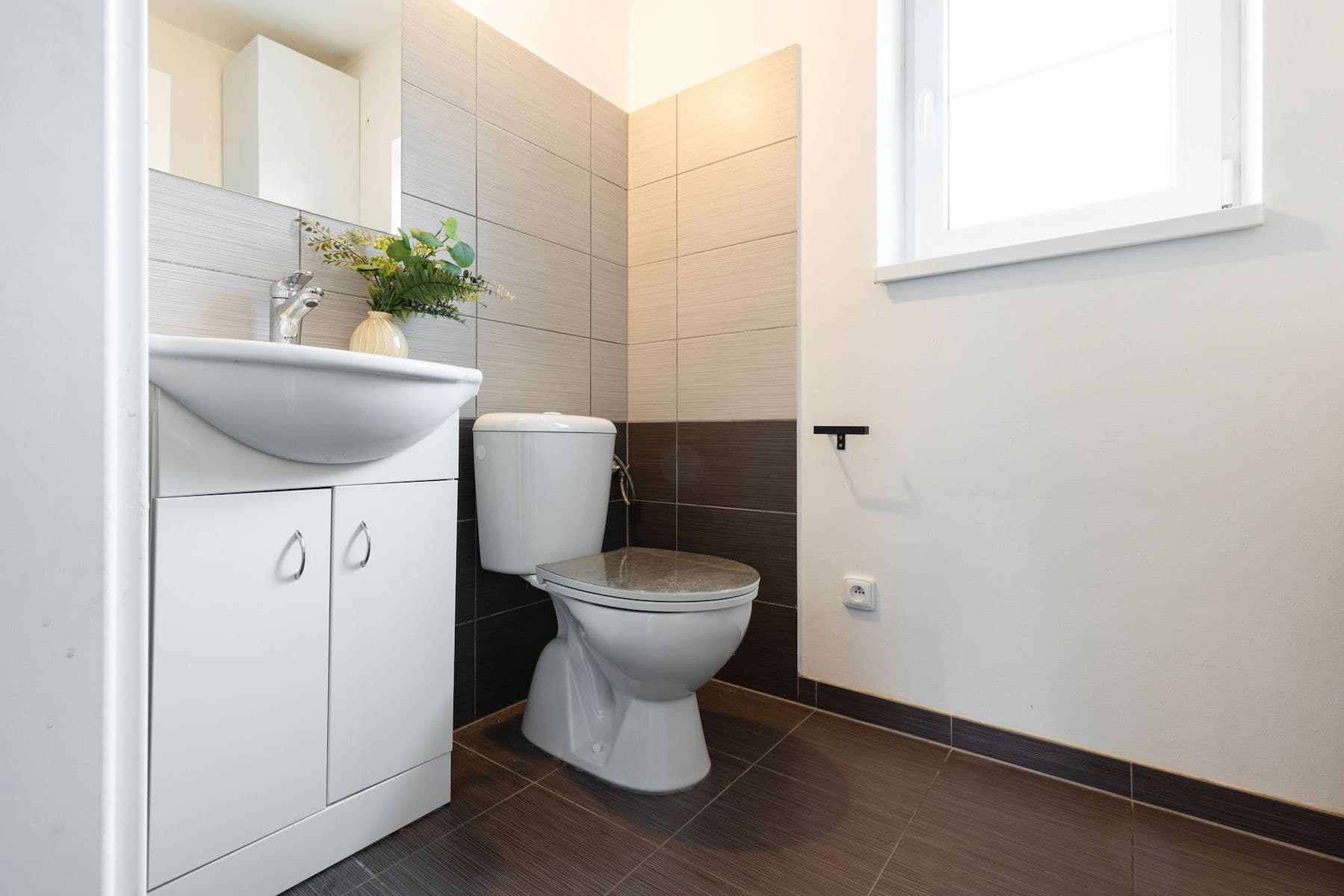 Prodej bytu 4+1 129 m², K Vidouši, Unhošť, Středočeský kraj Prodej bytu 4+1 129 m², K Vidouši, Unhošť, Středočeský kraj