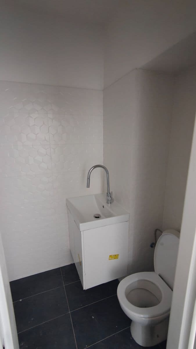 Pronájem nebytového prostoru 48 m², Fügnerova, Kladno, Středočeský kraj Pronájem nebytového prostoru 48 m², Fügnerova, Kladno, Středočeský kraj