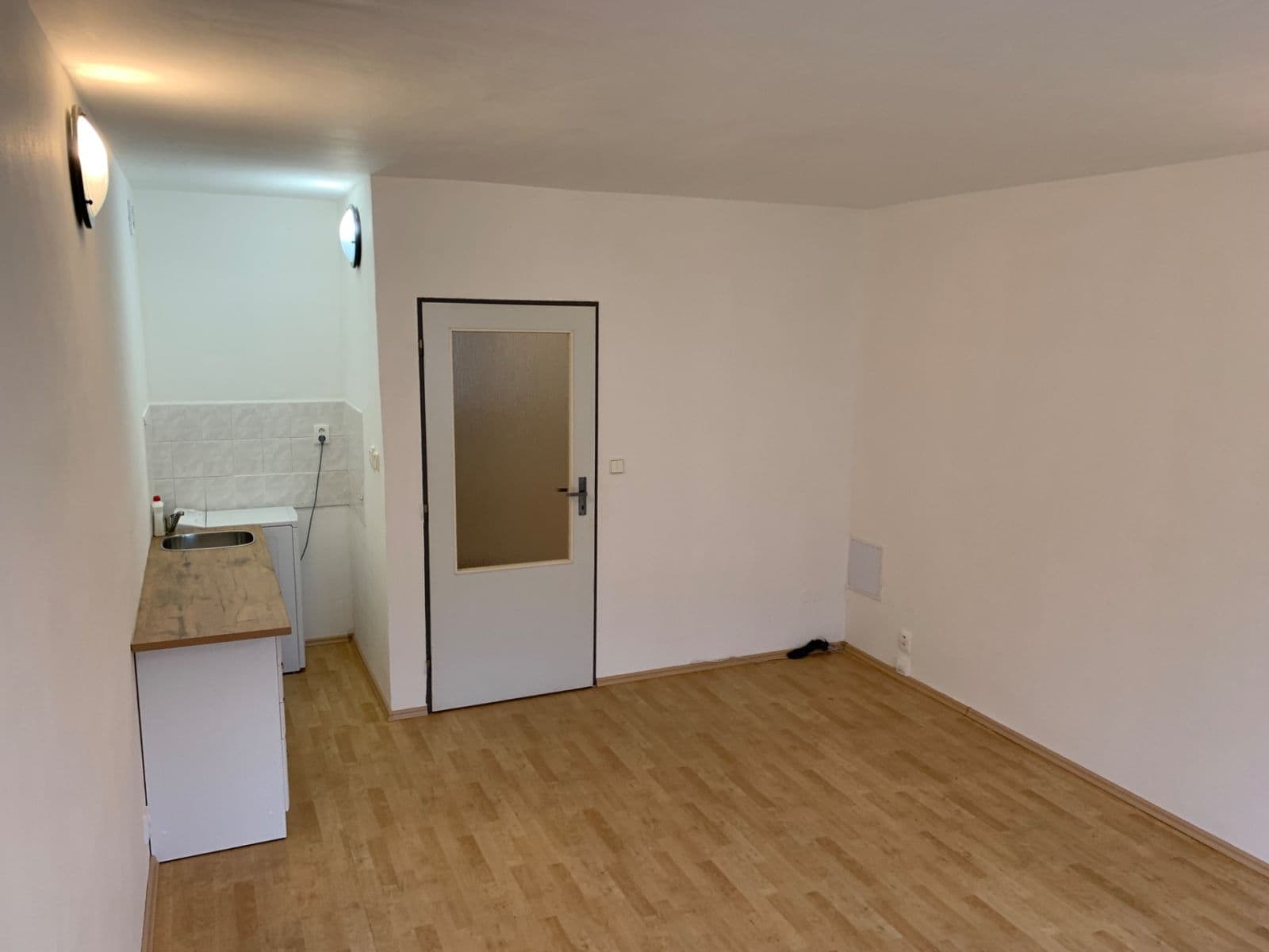 Pronájem bytu 1+kk 27 m², Hartigova, Praha, Praha Pronájem bytu 1+kk 27 m², Hartigova, Praha, Praha