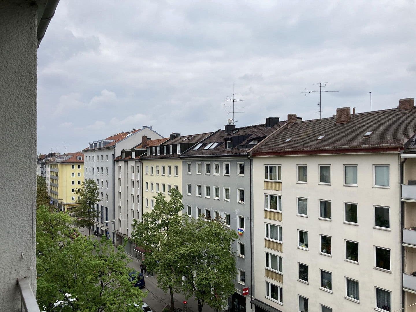 Pronájem bytu 1+1 31 m², Augustenstraße 73, München-Maxvorstadt, Bavorsko Pronájem bytu 1+1 31 m², Augustenstraße 73, München-Maxvorstadt, Bavorsko