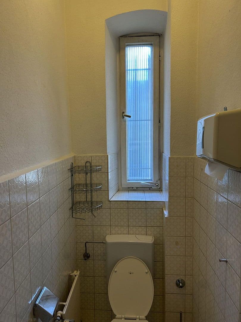 Pronájem bytu 2+1 68 m², Ulmenstraße 18, Nürnberg, Bavorsko Pronájem bytu 2+1 68 m², Ulmenstraße 18, Nürnberg, Bavorsko