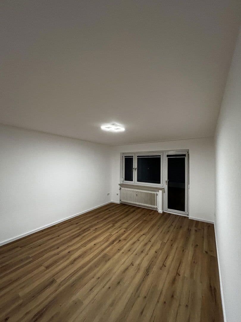 Pronájem bytu 2+1 63 m², Beethovenstraße 10, Baunatal, Hessen Pronájem bytu 2+1 63 m², Beethovenstraße 10, Baunatal, Hessen