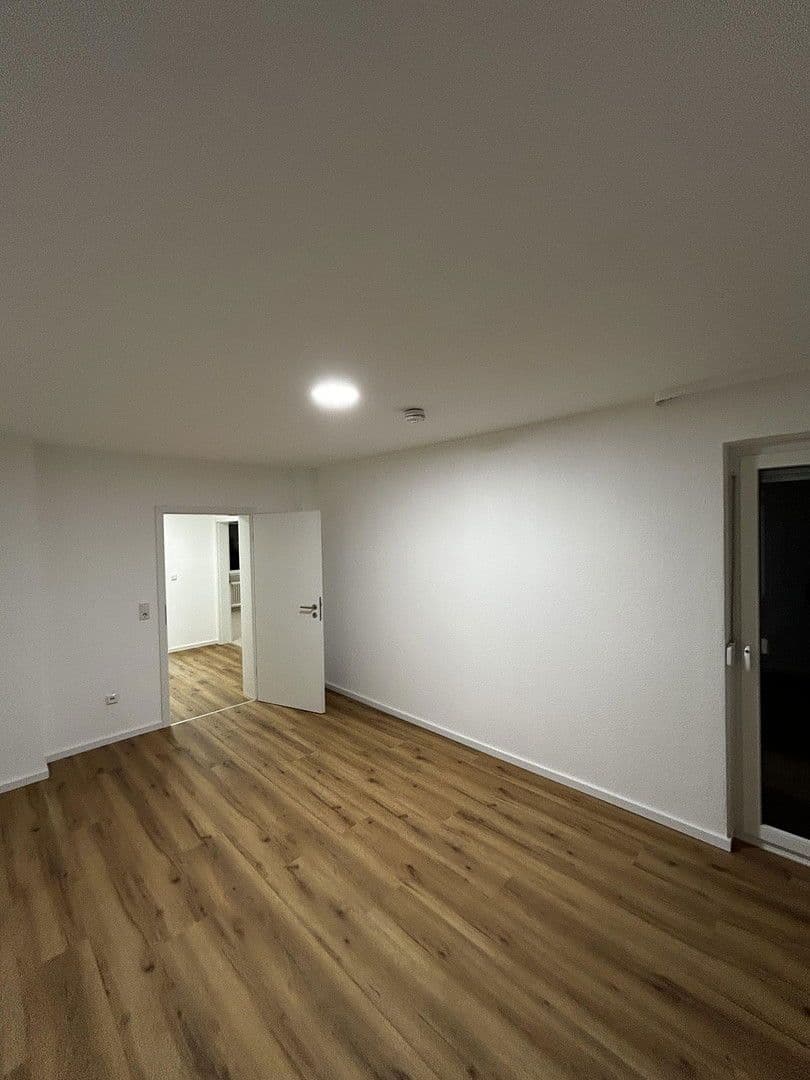 Pronájem bytu 2+1 63 m², Beethovenstraße 10, Baunatal, Hessen Pronájem bytu 2+1 63 m², Beethovenstraße 10, Baunatal, Hessen
