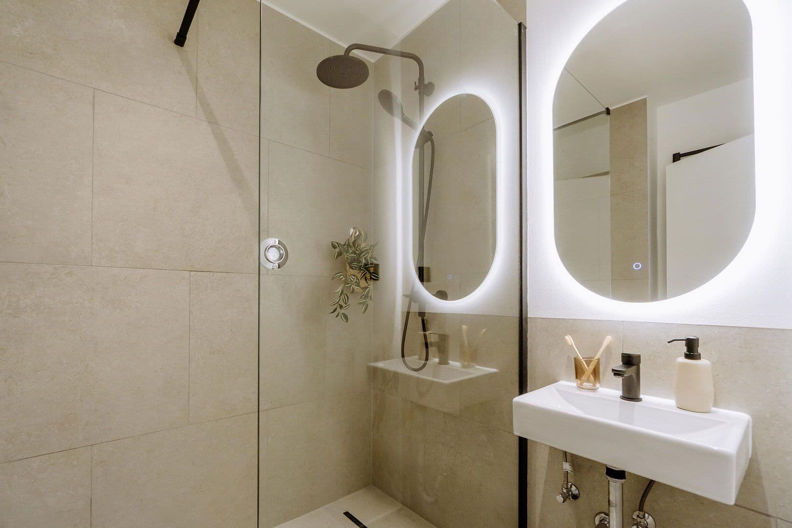 Prodej bytu 2+1 60 m², Germering, Bavorsko Prodej bytu 2+1 60 m², Germering, Bavorsko