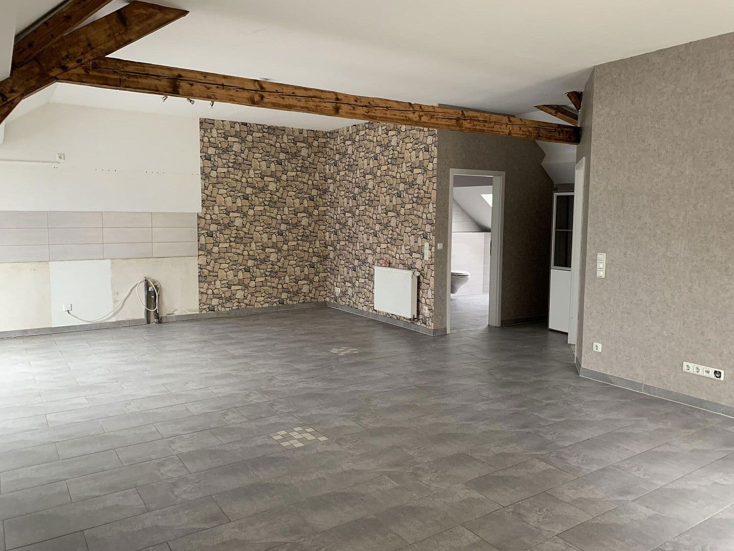 Pronájem bytu 2+kk 70 m², Viersenerstr, Viersen, Severní Porýní-Vestfálsko Pronájem bytu 2+kk 70 m², Viersenerstr, Viersen, Severní Porýní-Vestfálsko