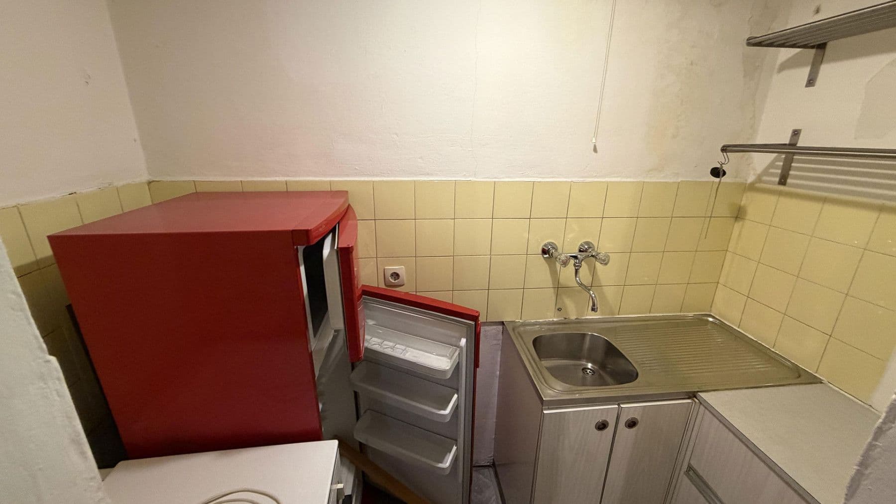 Pronájem bytu 1+1 25 m², Uferstraße 32, Innsbruck, Tyrolsko Pronájem bytu 1+1 25 m², Uferstraße 32, Innsbruck, Tyrolsko