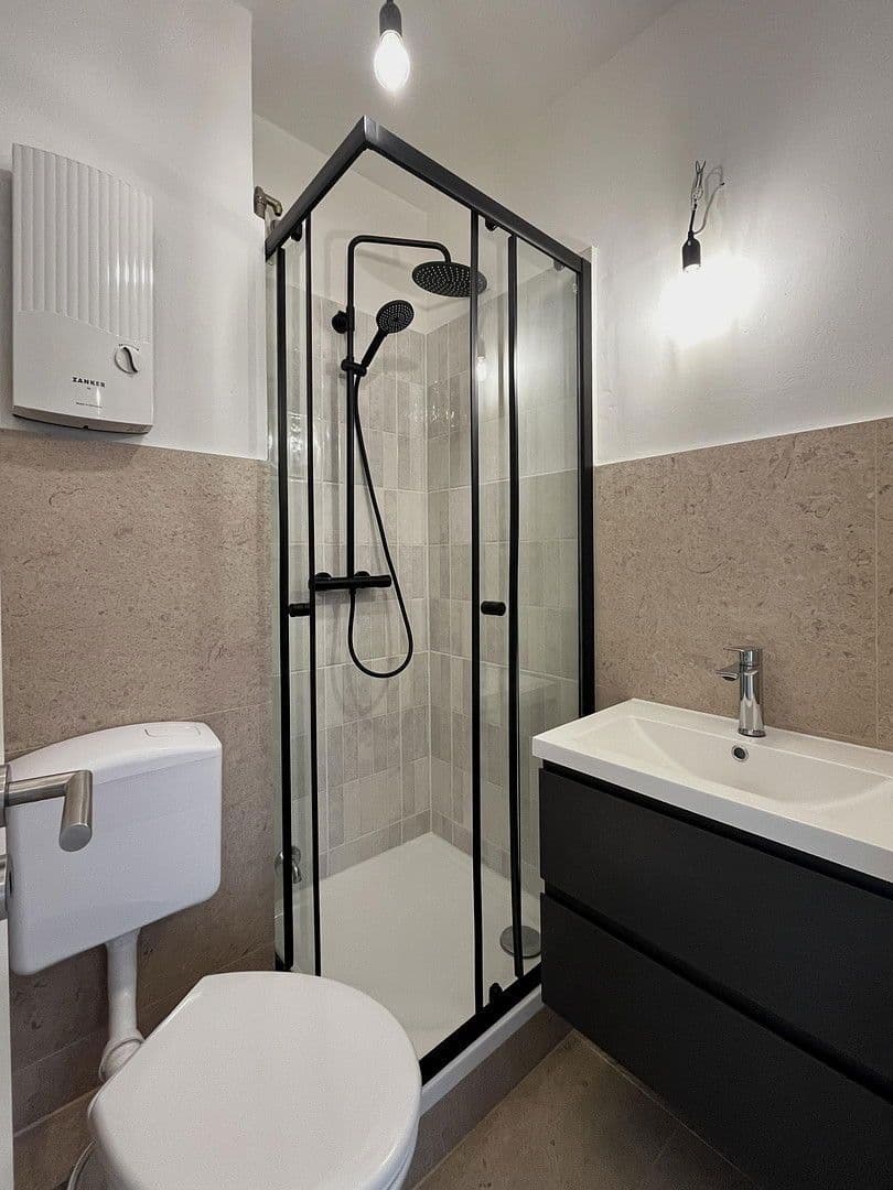 Prodej bytu 2+1 40 m², Grabenstraße 8, Bremen, Bremen Prodej bytu 2+1 40 m², Grabenstraße 8, Bremen, Bremen