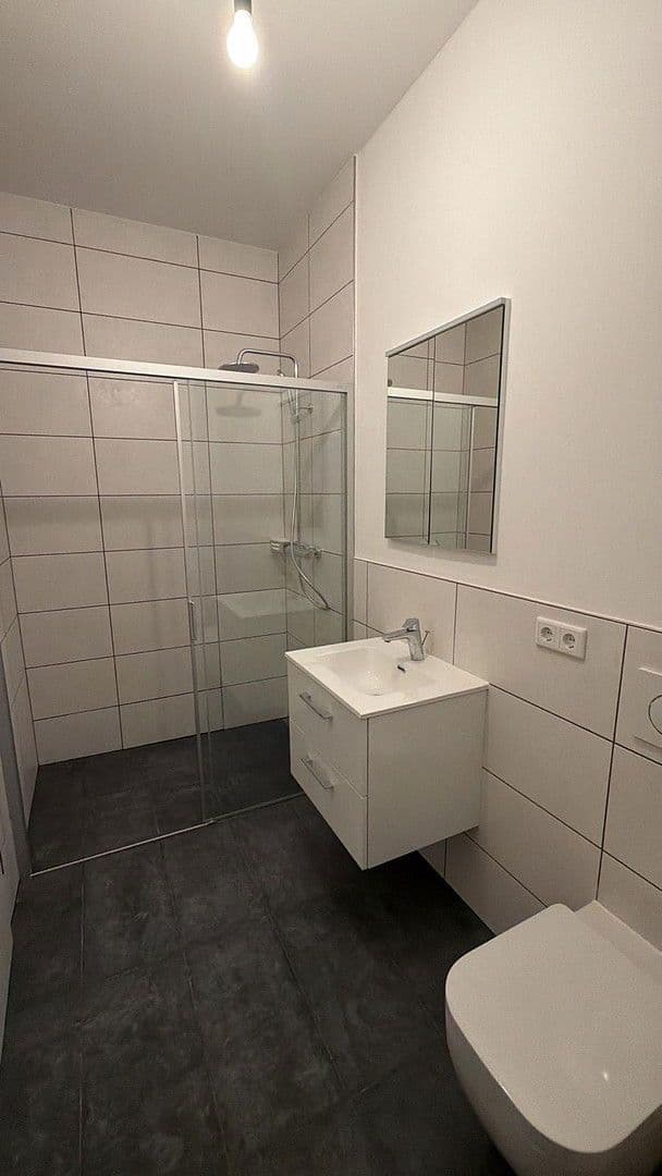 Pronájem bytu 2+1 52 m², Wilhelmstraße, Hof, Bavorsko Pronájem bytu 2+1 52 m², Wilhelmstraße, Hof, Bavorsko