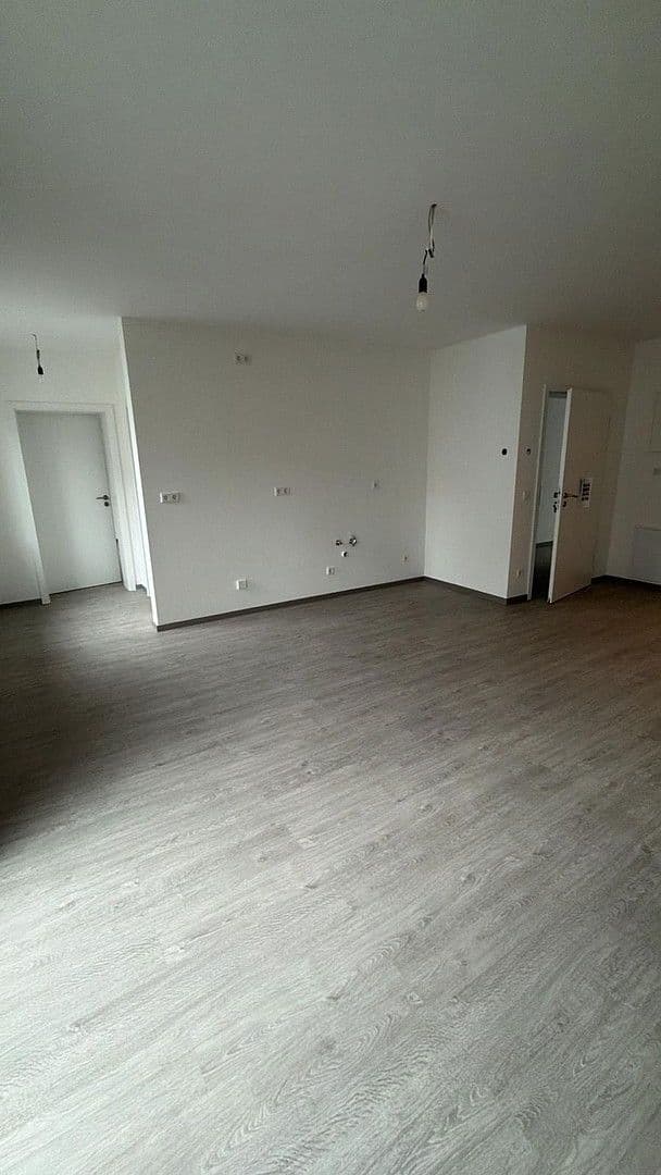 Pronájem bytu 2+1 52 m², Wilhelmstraße, Hof, Bavorsko Pronájem bytu 2+1 52 m², Wilhelmstraße, Hof, Bavorsko