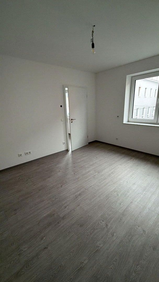 Pronájem bytu 2+1 52 m², Wilhelmstraße, Hof, Bavorsko Pronájem bytu 2+1 52 m², Wilhelmstraße, Hof, Bavorsko